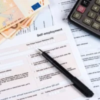 How UK Self-Employed Individuals Pay Self Assessment Tax